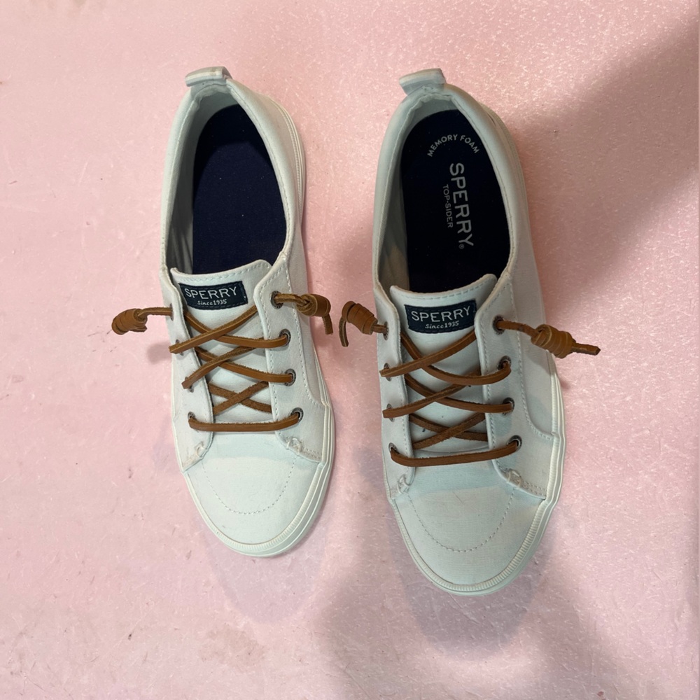 Sperry Topsider white canvas sneaker size 7.5